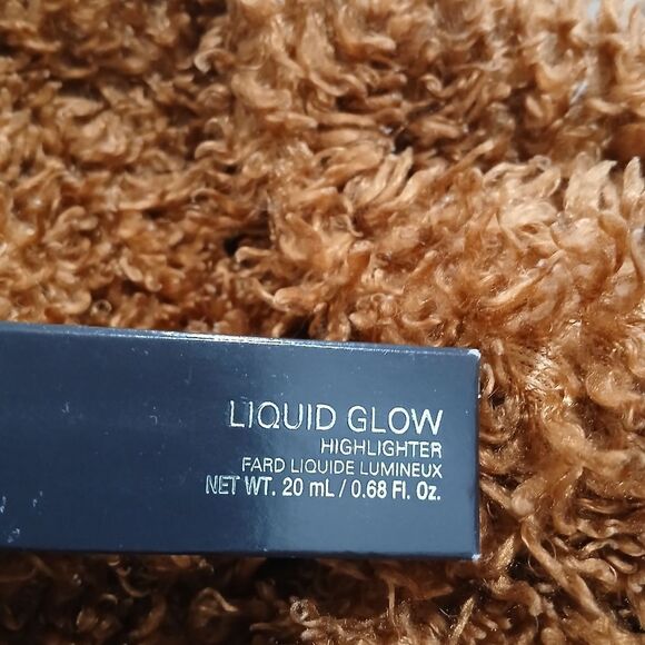 Anastasia Cream Highlighter Radiant Glow - Picture 4 of 5